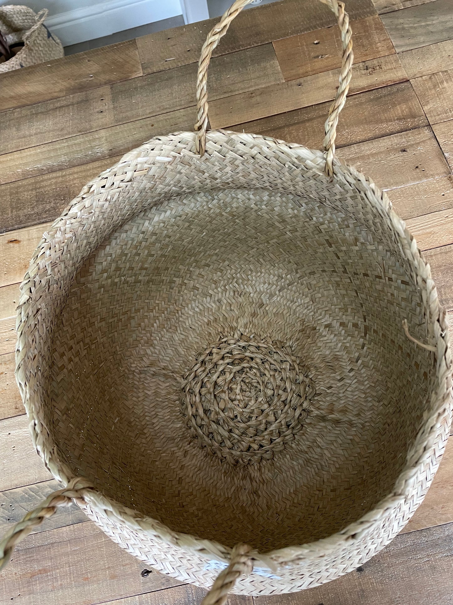 White Star Seagrass Basket